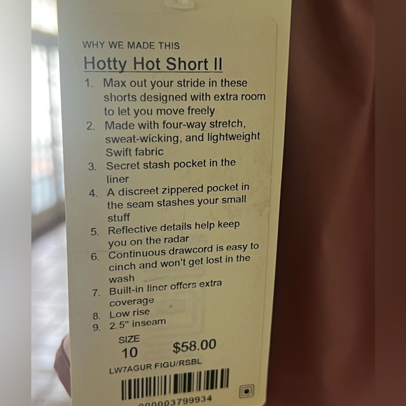 Lulu Lemon Hotty Hot Short II - Picture 7 of 9